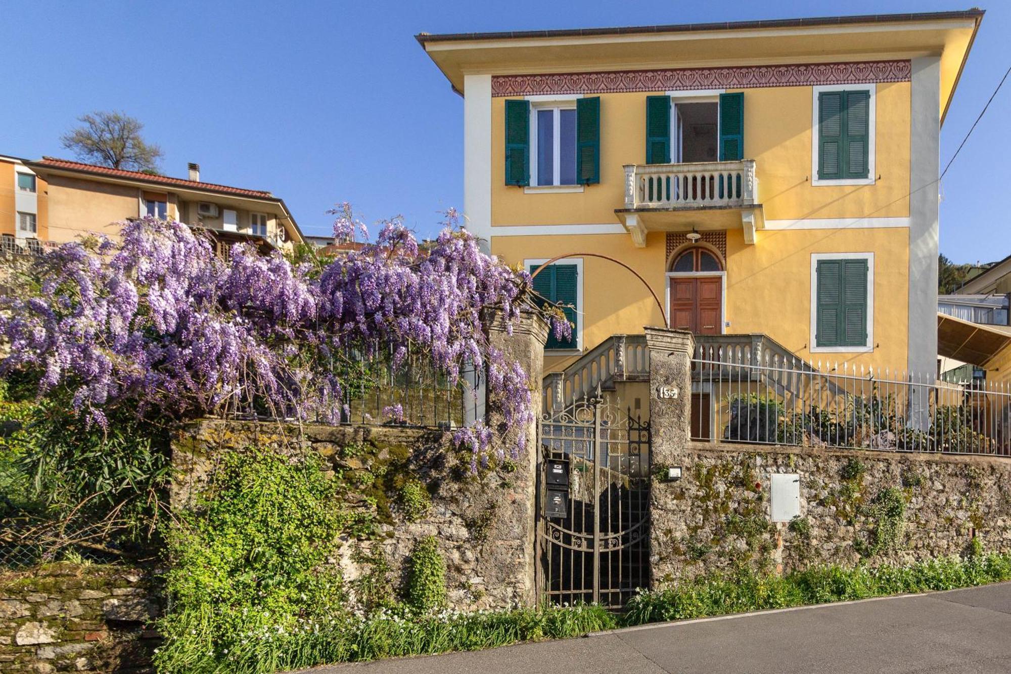 Holiday home Glicine *